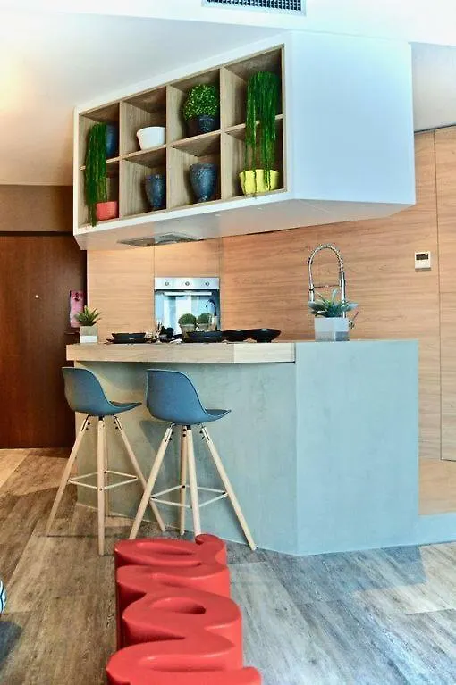 Home Laurana Suite Palermo Apartment